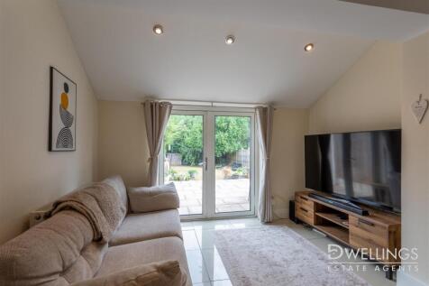 DWELEST - 36 Tower Road, Burton On Trent, DE15 0NL