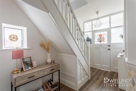 DWELEST - 36 Tower Road, Burton On Trent, DE15 0NL
