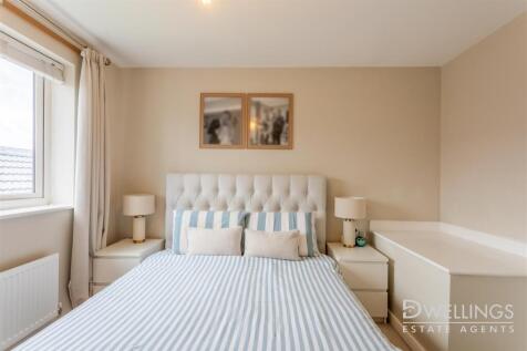 DWELEST - 19 Bishop Place, DE13 9EX-0017.jpg