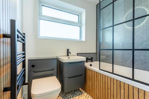 DWELEST - 15 Short Street, Staphenhill, DE15 9LS-0