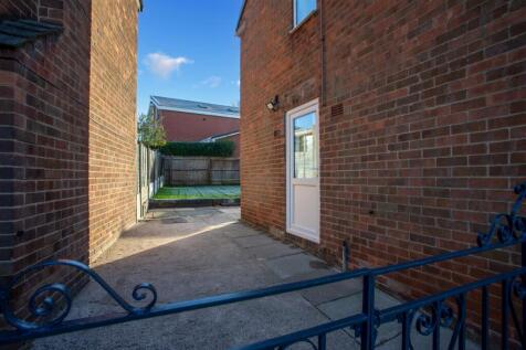 DWELEST - 15 Short Street, Staphenhill, DE15 9LS-0