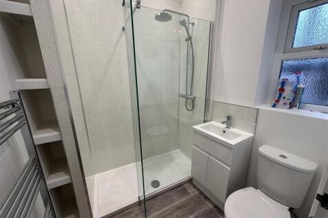 pole shower.jpg