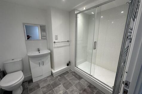 Room 1 Radnor Shower Room.jpg