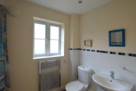 46 M Bathroom.jpeg