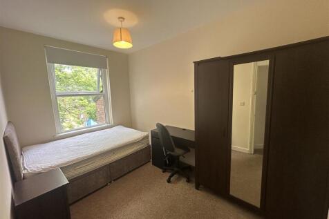 3 York bedroom.jpg