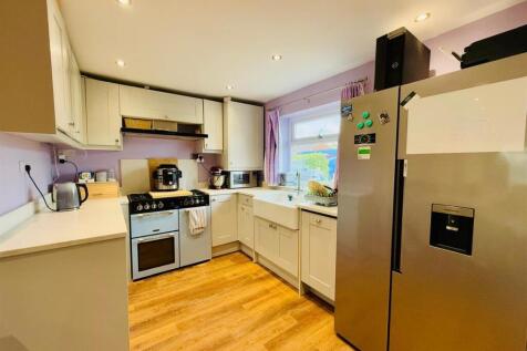 WhatsApp Image 2025-01-14 at 16.09.05 (1).jpeg