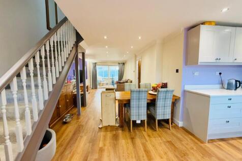 WhatsApp Image 2025-01-14 at 16.09.05 (3).jpeg