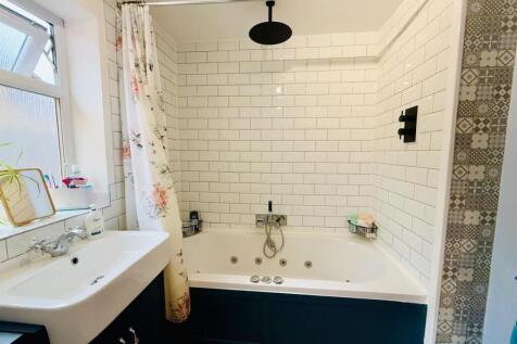 WhatsApp Image 2025-01-14 at 16.09.03 (3).jpeg