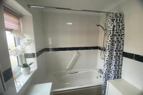 WhatsApp Image 2025-11-19 at 17.51.34 (3).jpeg