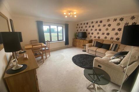 WhatsApp Image 2025-11-19 at 17.51.34 (6).jpeg