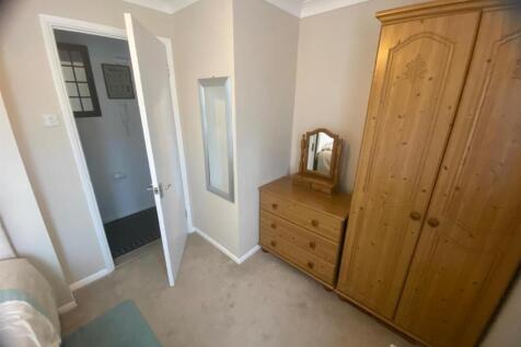 WhatsApp Image 2025-11-19 at 17.51.34 (17).jpeg