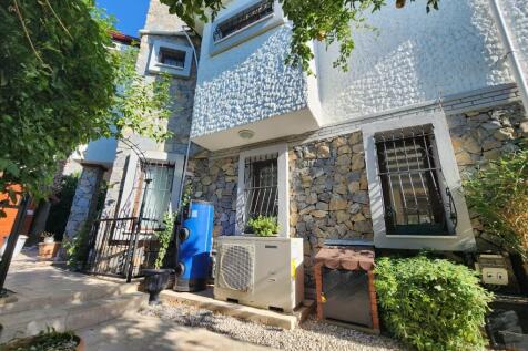 Property Image 38