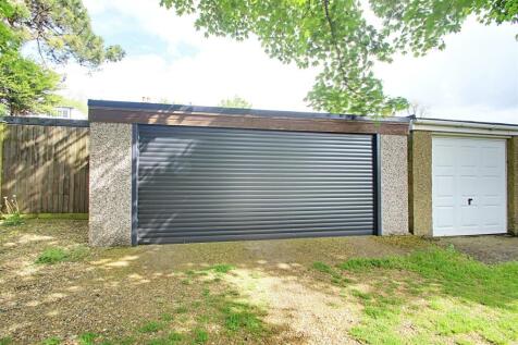 Garage 1.jpg