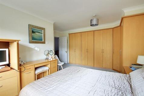 Master Bedroom 1.jpg