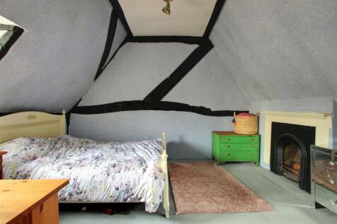 Bedroom - 1.jpg