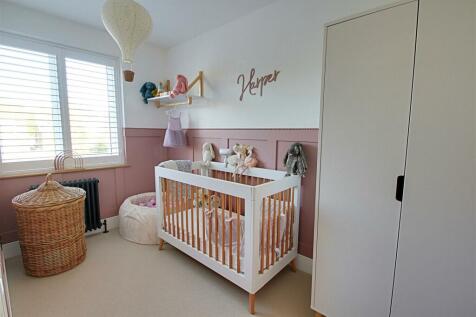 Bedroom 4.jpg