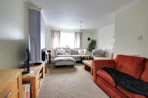 Living Room.JPG