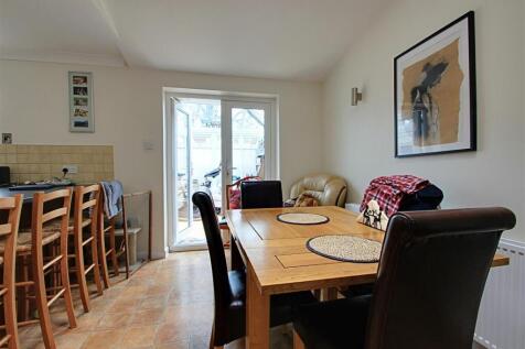 Dining Room.jpg