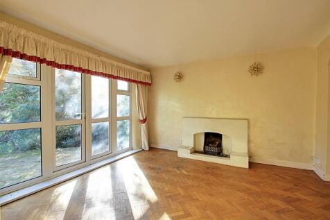 Living Room.jpg