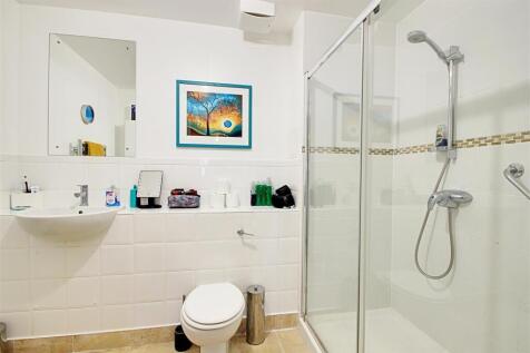 Ensuite.jpg