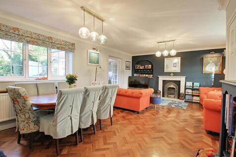 Living Dining Room.jpg