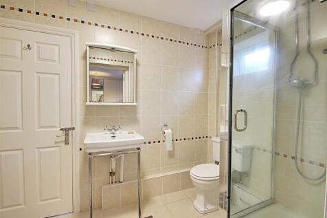 Ensuite.jpg