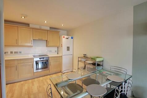 Kitchen Dining.jpg