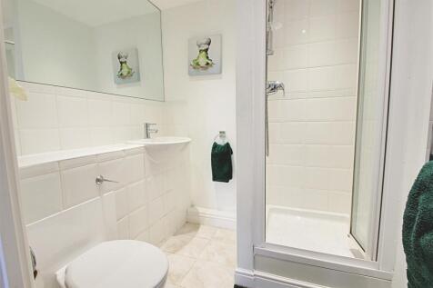 Ensuite.jpg
