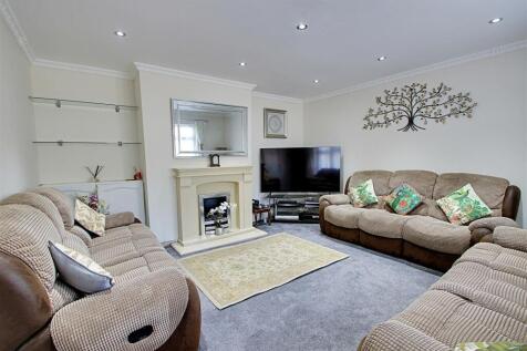 Living Room.jpg