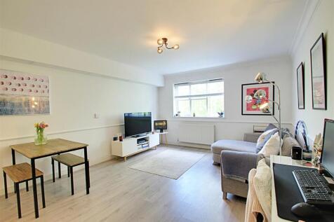 Living Room.jpg