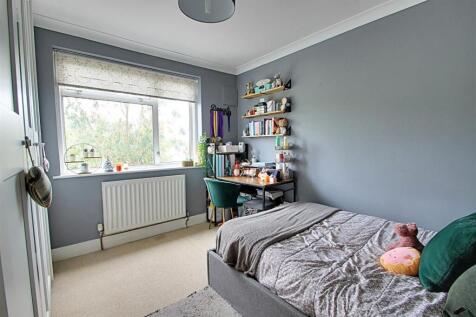 Bedroom 2.jpg