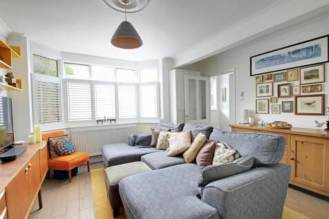 Living Room.jpg