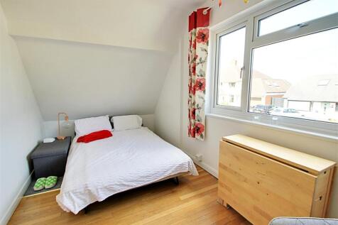 Bedroom 3.jpg