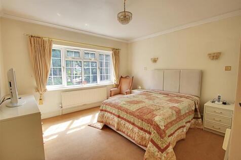 Main Bedroom.jpg