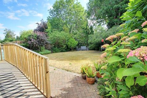 Garden 1.JPG
