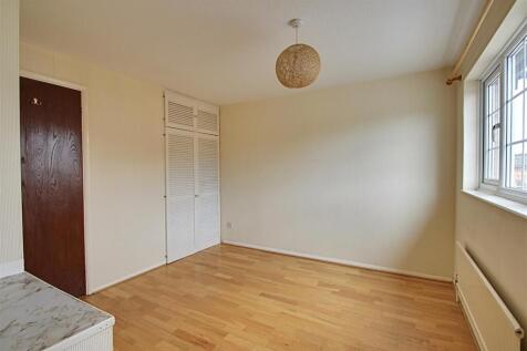 Main Bedroom 1.jpg