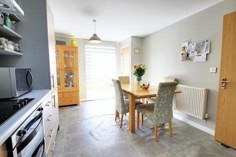Kitchen Diner 1.jpg
