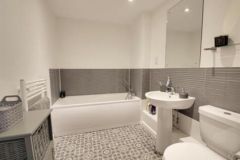 Bathroom.jpg