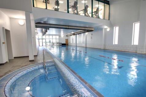 Pool.jpg