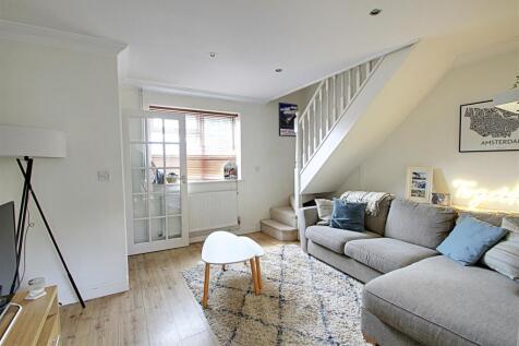 Living Room.jpg