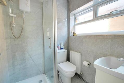 Shower Room.jpg