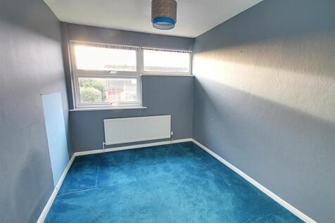 Bedroom 3.jpg
