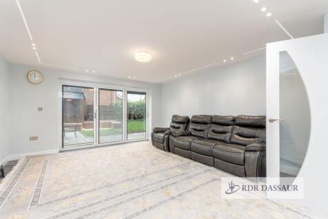 Rear Lounge