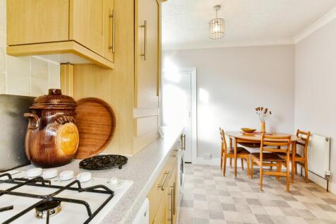 Kitchen/Breakfast Ro