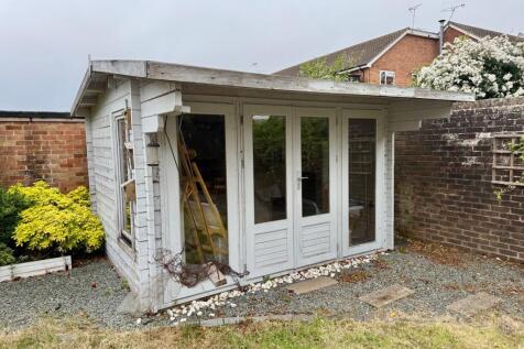 Studio/Cabin