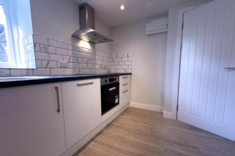 Kitchen / Lounge