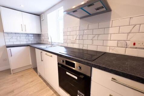 Kitchen / Lounge