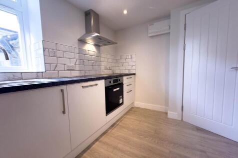 Kitchen / Lounge