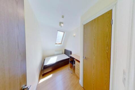 F5-5-Crwys-Road-0721