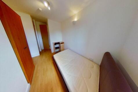 F4-5-Crwys-Road-1027